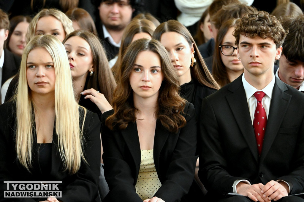 Pożegnanie maturzystów w tarnobrzeskim Rolniku