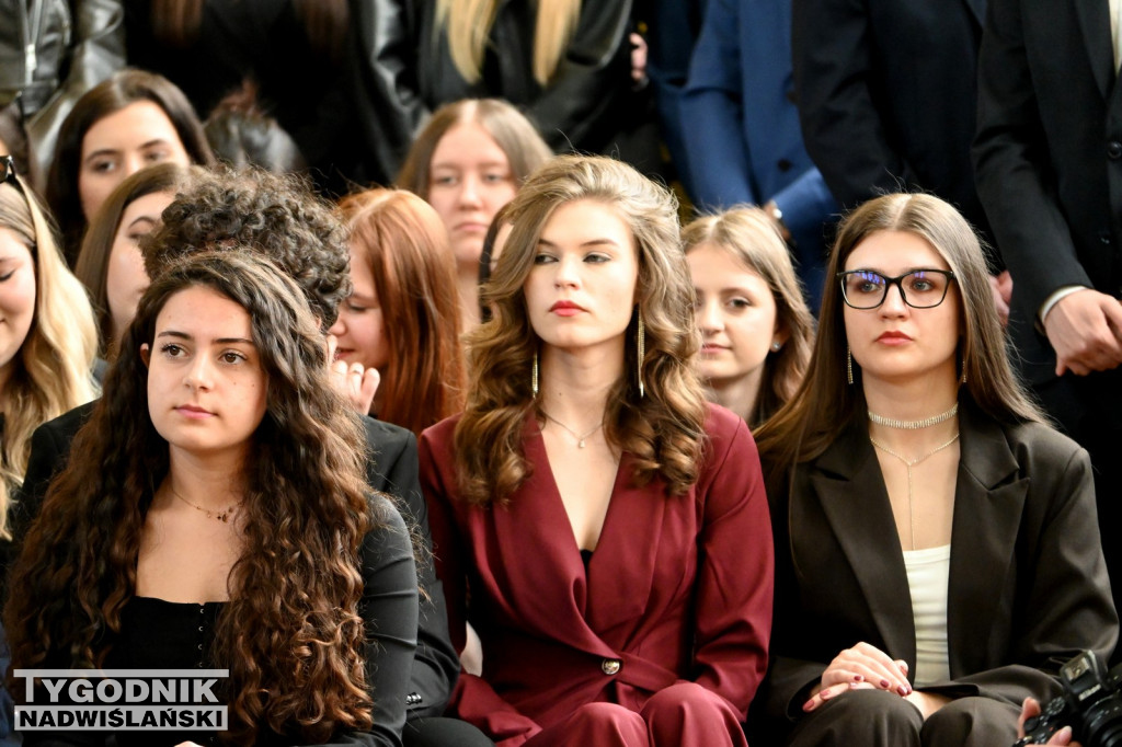 Pożegnanie maturzystów w tarnobrzeskim Rolniku