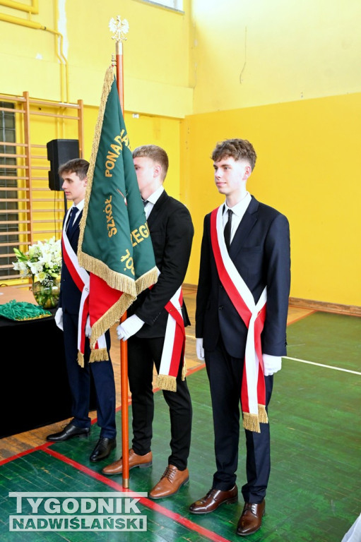 Pożegnanie maturzystów w tarnobrzeskim Rolniku