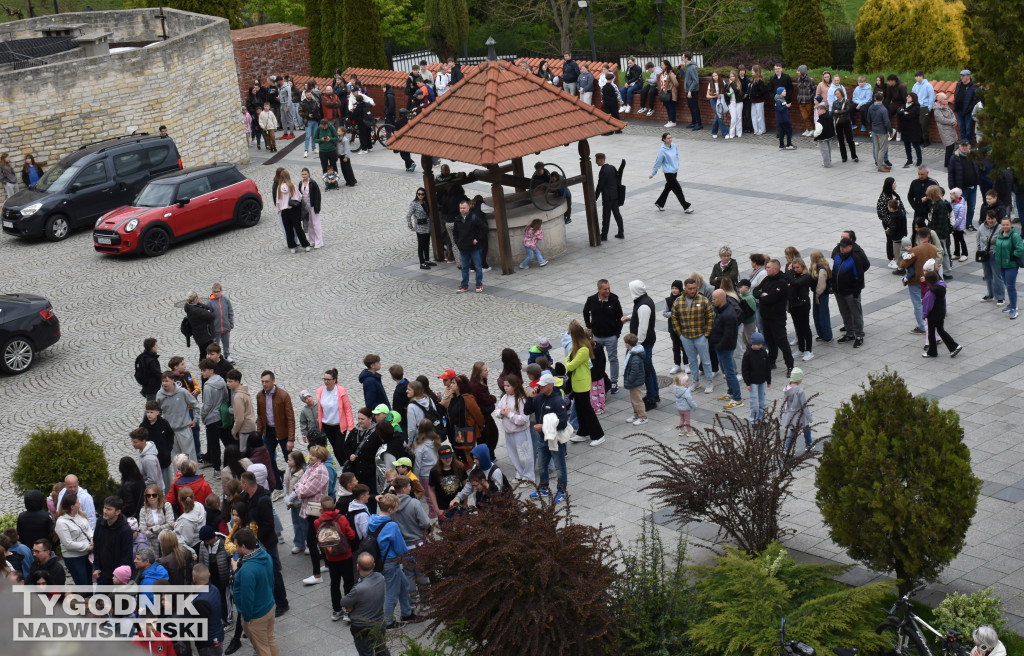 Pojedynek na wiedzę Gabrysia i robota