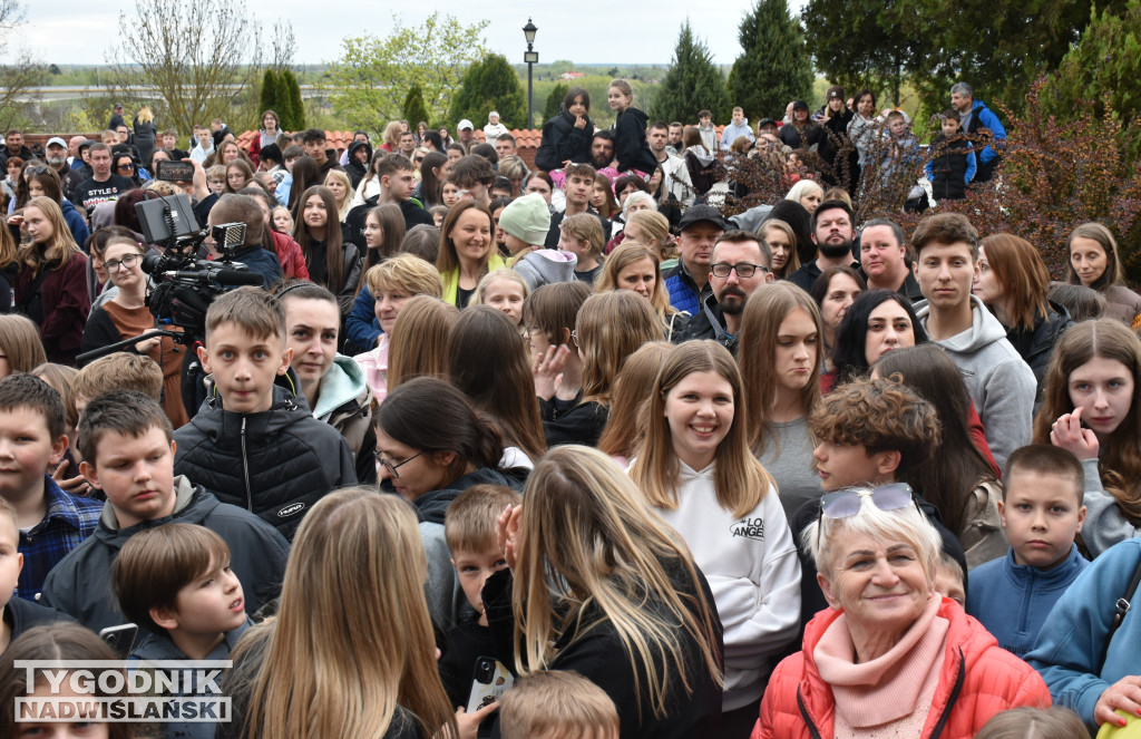 Pojedynek na wiedzę Gabrysia i robota