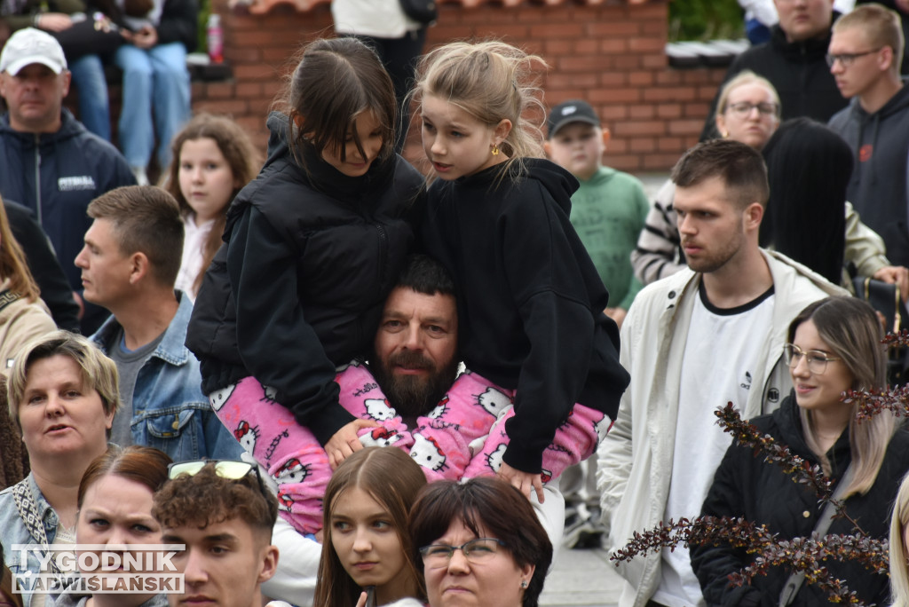 Pojedynek na wiedzę Gabrysia i robota