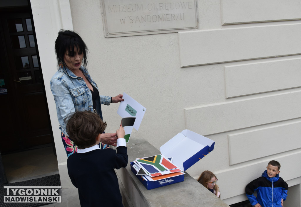 Pojedynek na wiedzę Gabrysia i robota