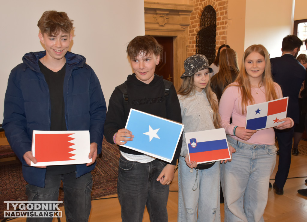 Pojedynek na wiedzę Gabrysia i robota