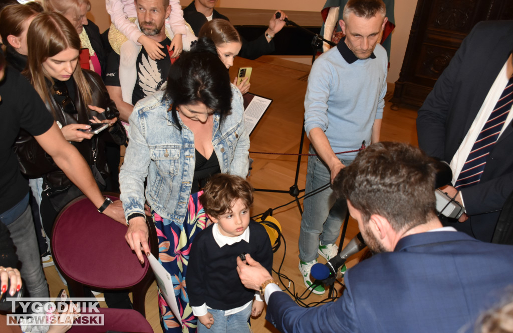 Pojedynek na wiedzę Gabrysia i robota