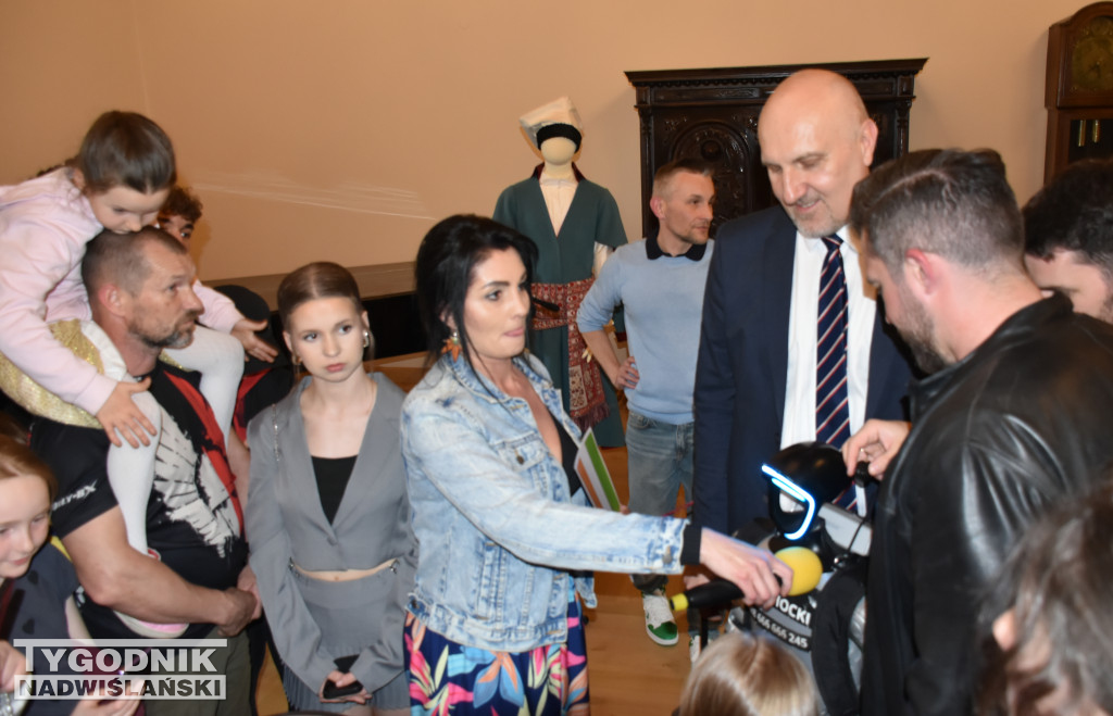 Pojedynek na wiedzę Gabrysia i robota