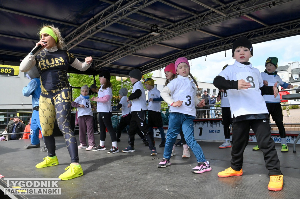 Sztafeta Przedszkolaków podczas 45. Biegu Siarkowca