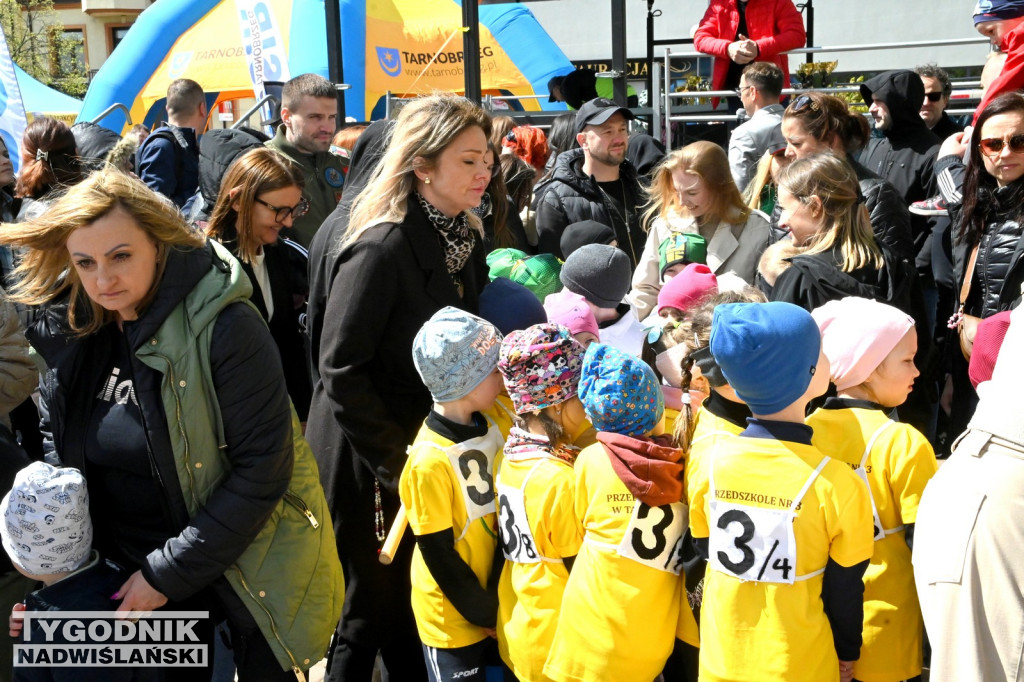 Sztafeta Przedszkolaków podczas 45. Biegu Siarkowca