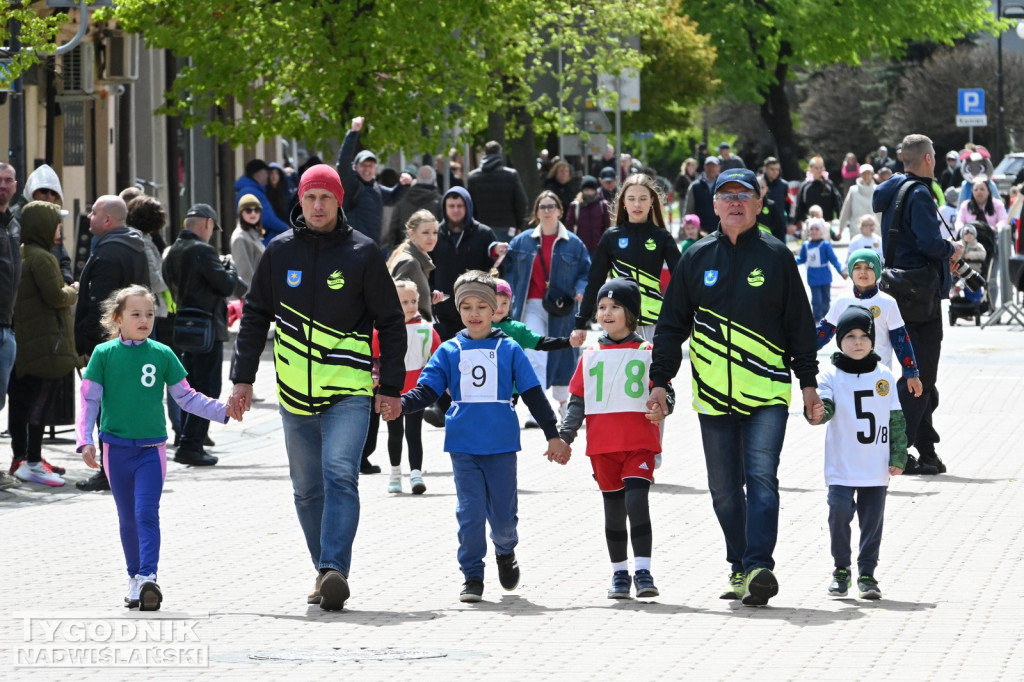 Sztafeta Przedszkolaków podczas 45. Biegu Siarkowca