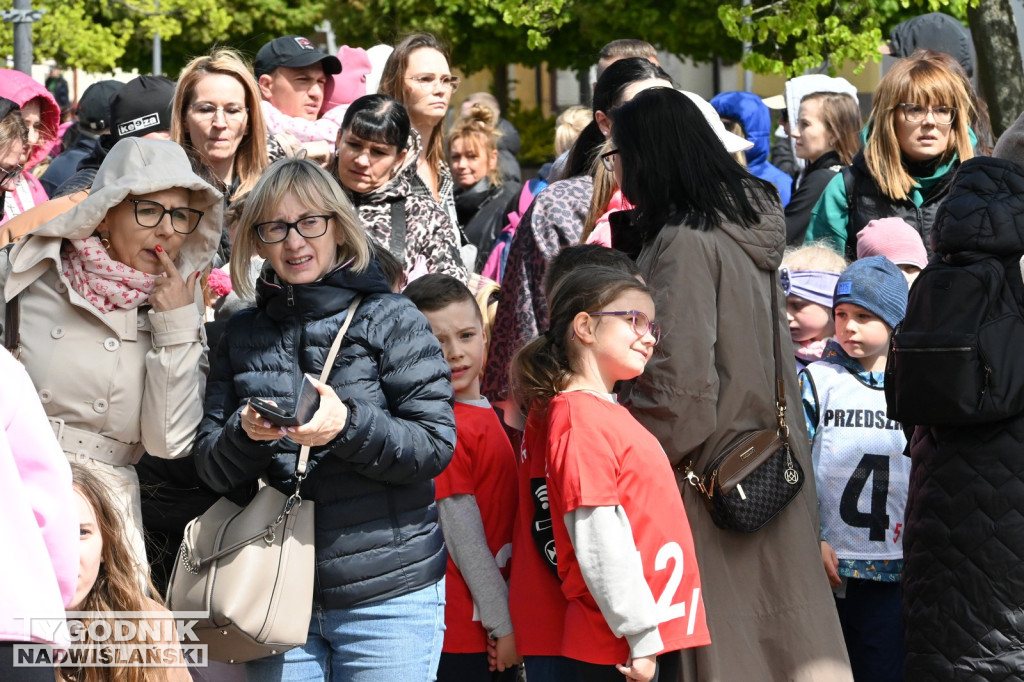 Sztafeta Przedszkolaków podczas 45. Biegu Siarkowca