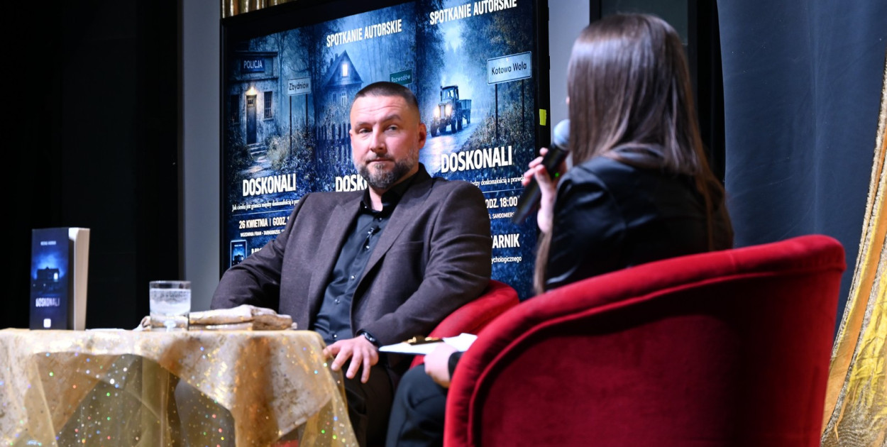 Premiera książki Michała Harnika - DOSKONALI