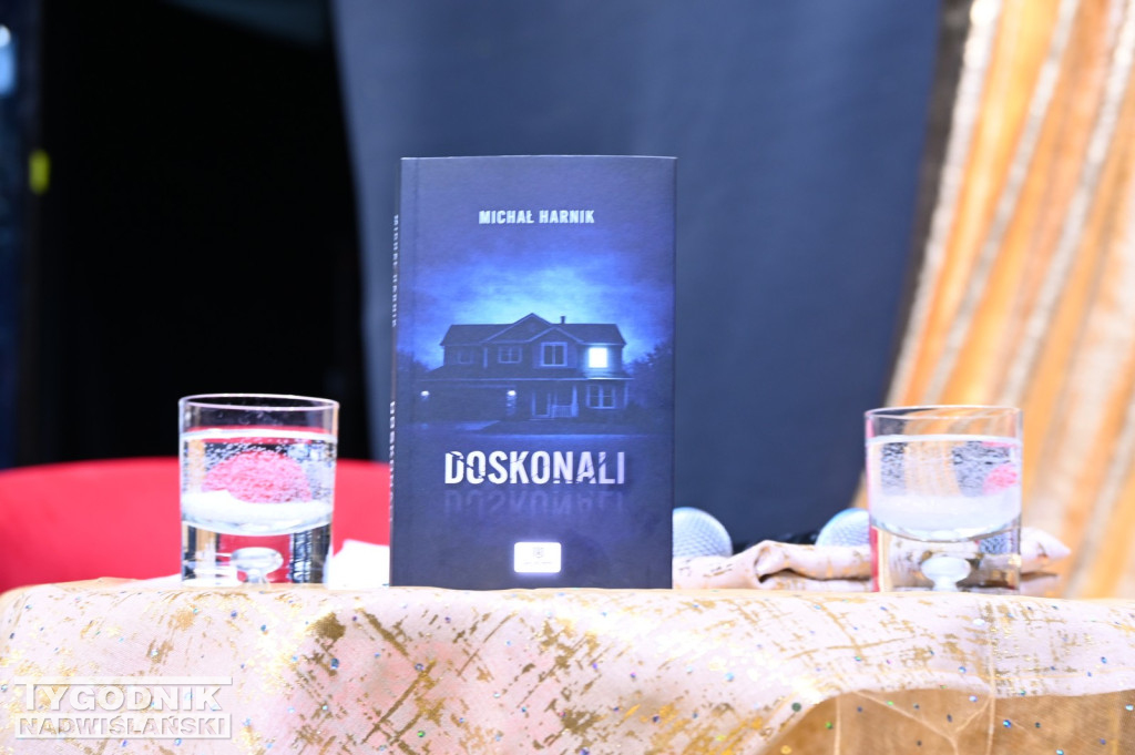 Premiera książki Michała Harnika - DOSKONALI