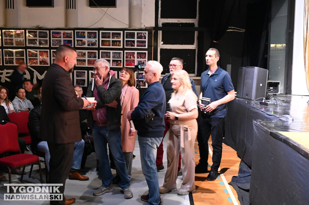 Premiera książki Michała Harnika - DOSKONALI