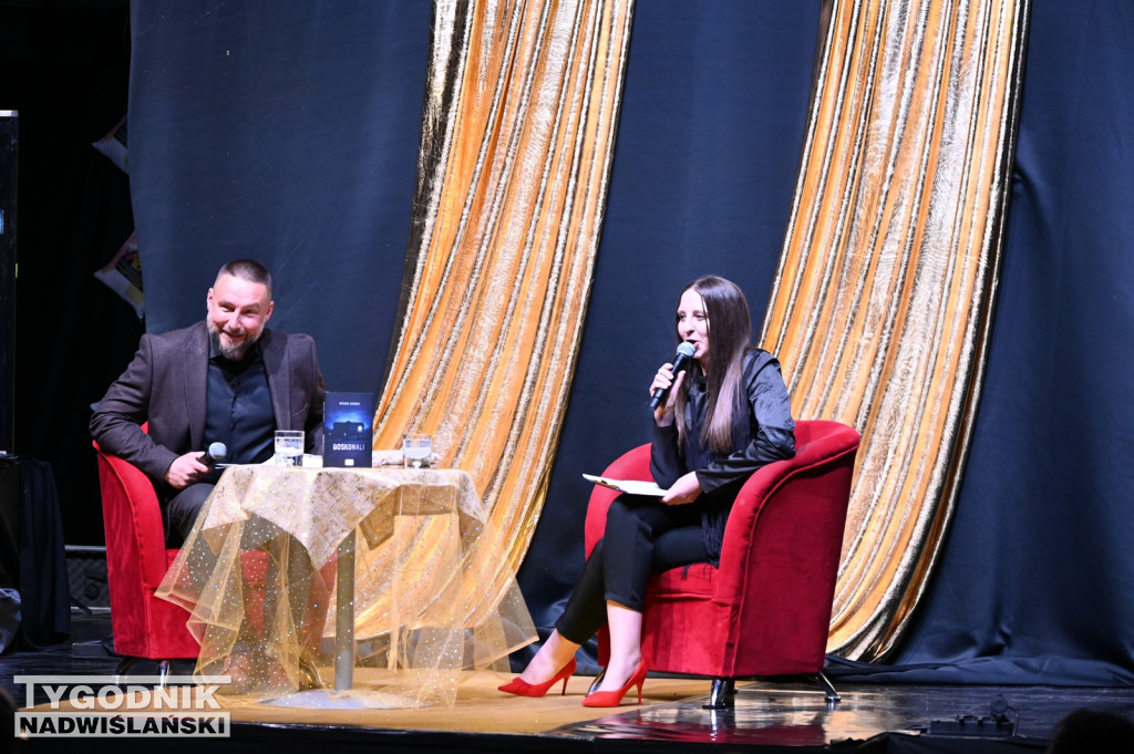 Premiera książki Michała Harnika - DOSKONALI