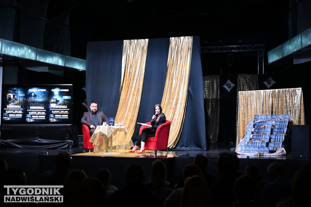 Premiera książki Michała Harnika - DOSKONALI