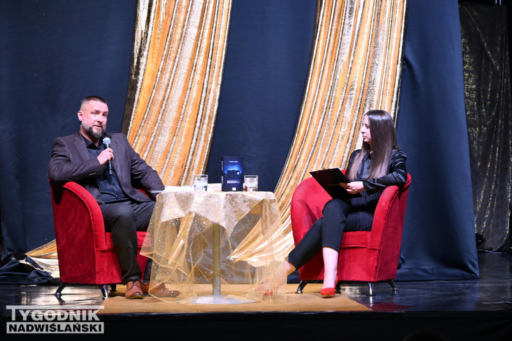 Premiera książki Michała Harnika - DOSKONALI