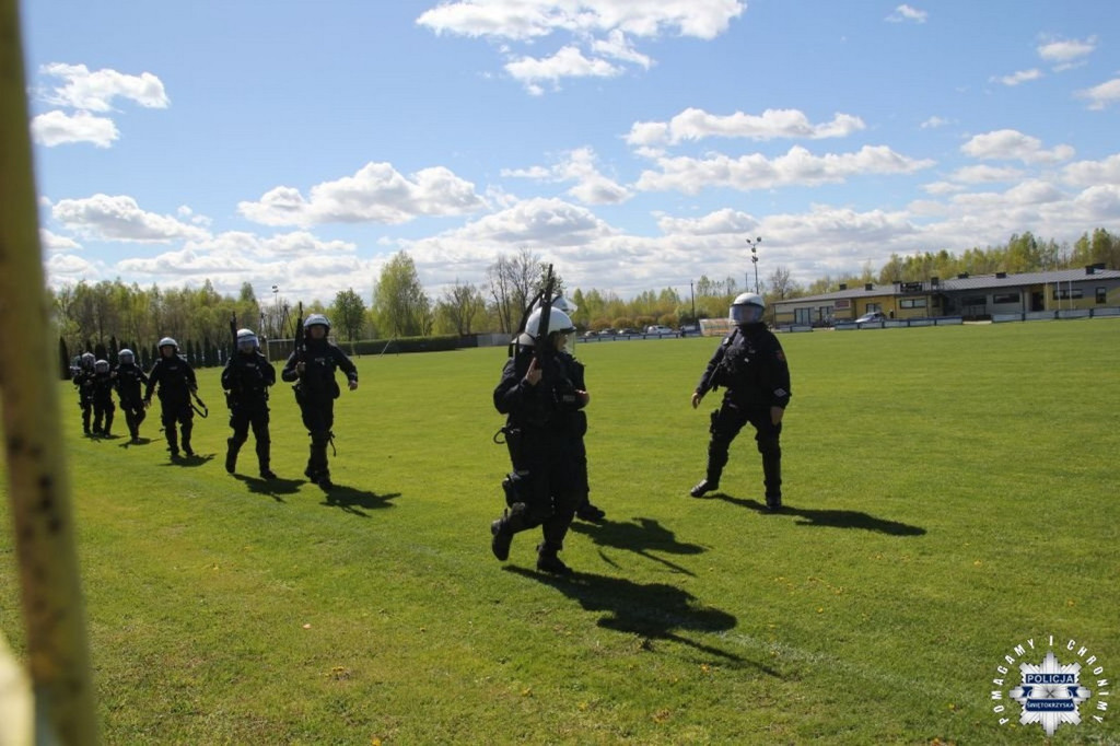 Ćwiczenia policyjne w Połańcu