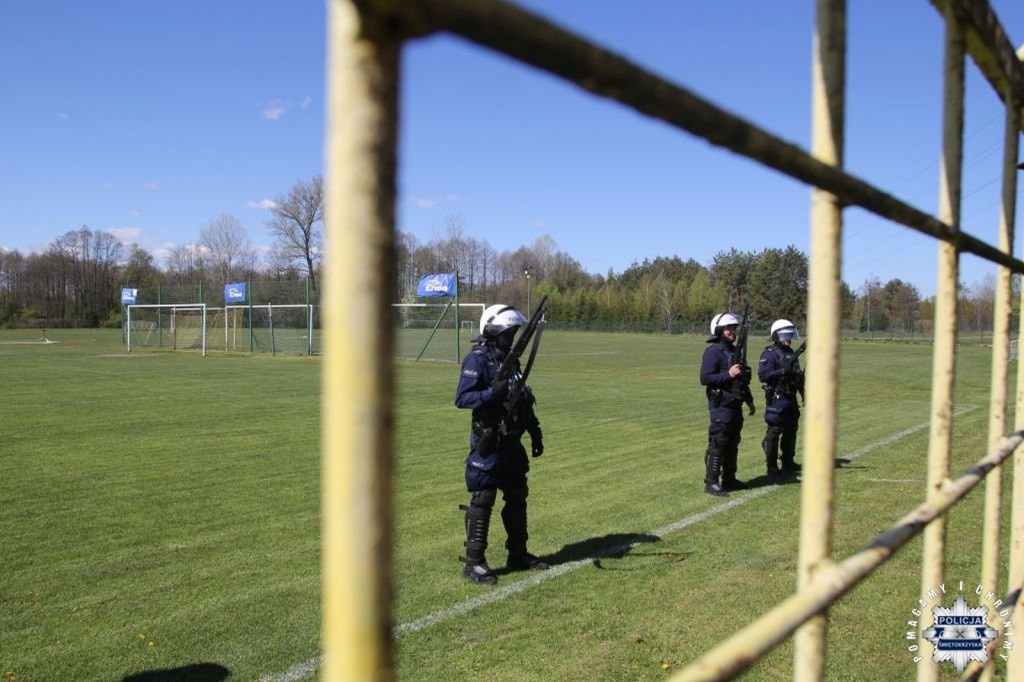 Ćwiczenia policyjne w Połańcu
