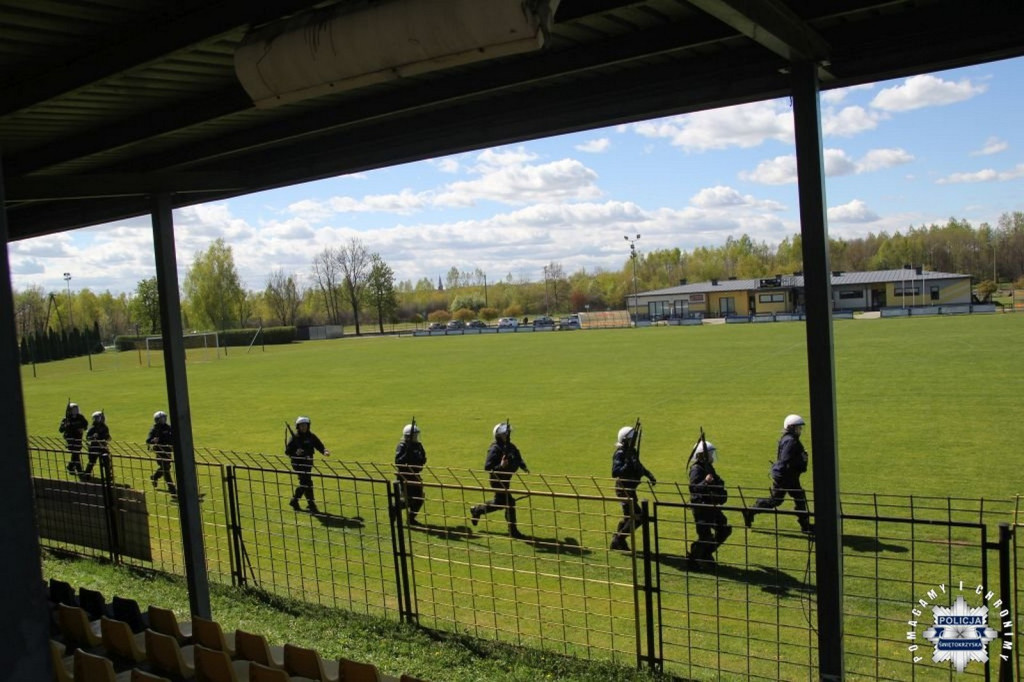 Ćwiczenia policyjne w Połańcu