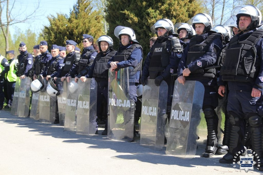 Ćwiczenia policyjne w Połańcu