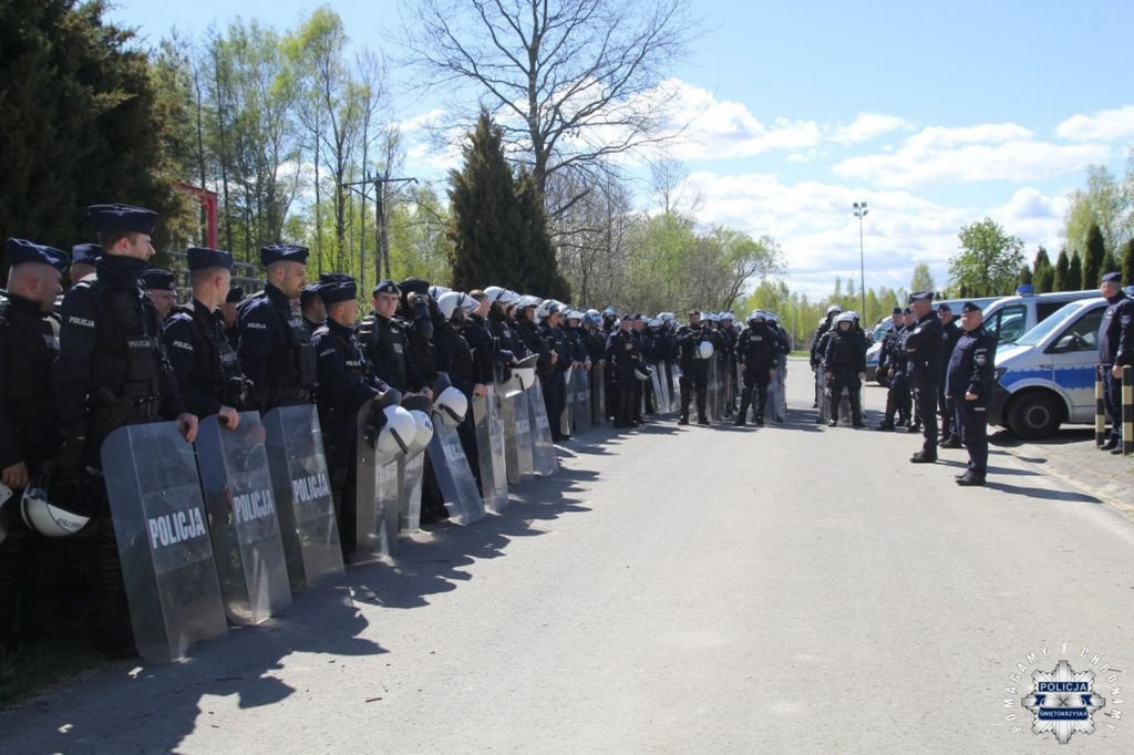 Ćwiczenia policyjne w Połańcu