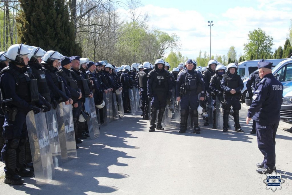 Ćwiczenia policyjne w Połańcu