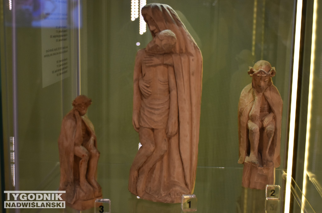 Wystawa „Ludowe dziedzictwo oczami młodych”