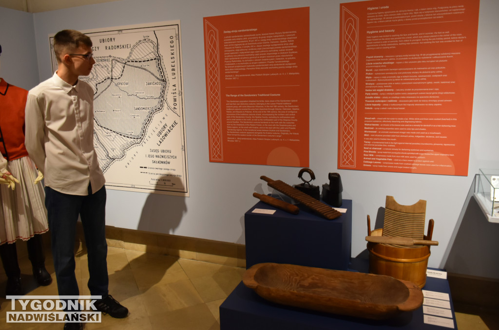 Wystawa „Ludowe dziedzictwo oczami młodych”