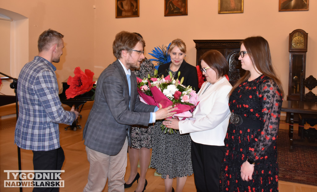 Wystawa „Ludowe dziedzictwo oczami młodych”