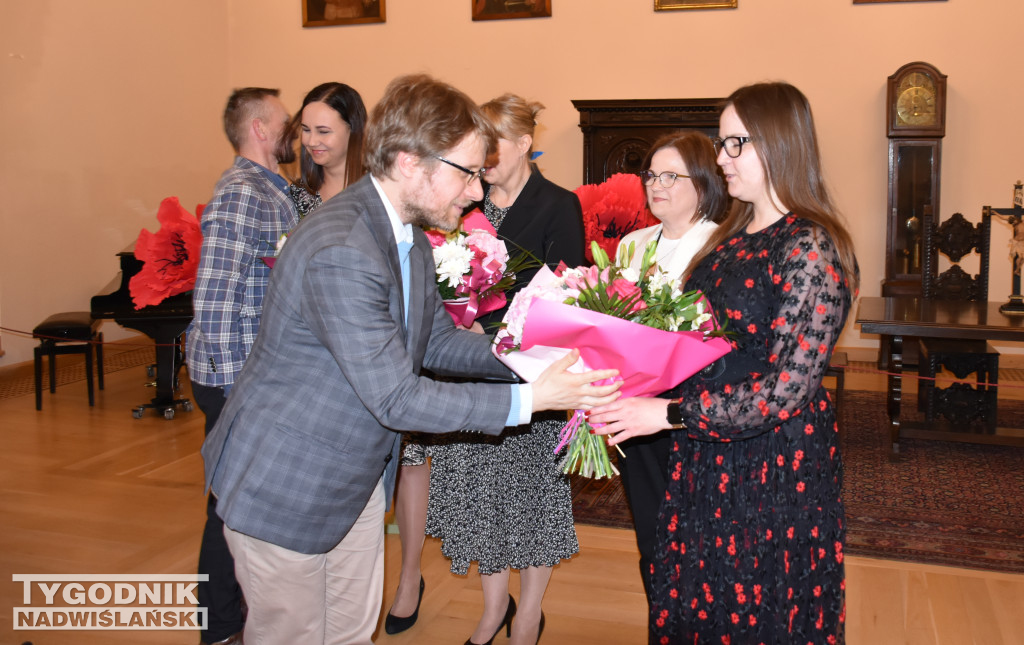 Wystawa „Ludowe dziedzictwo oczami młodych”