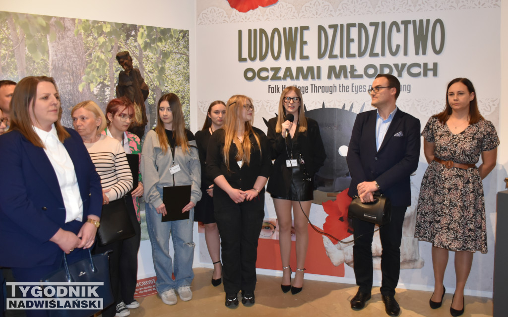 Wystawa „Ludowe dziedzictwo oczami młodych”
