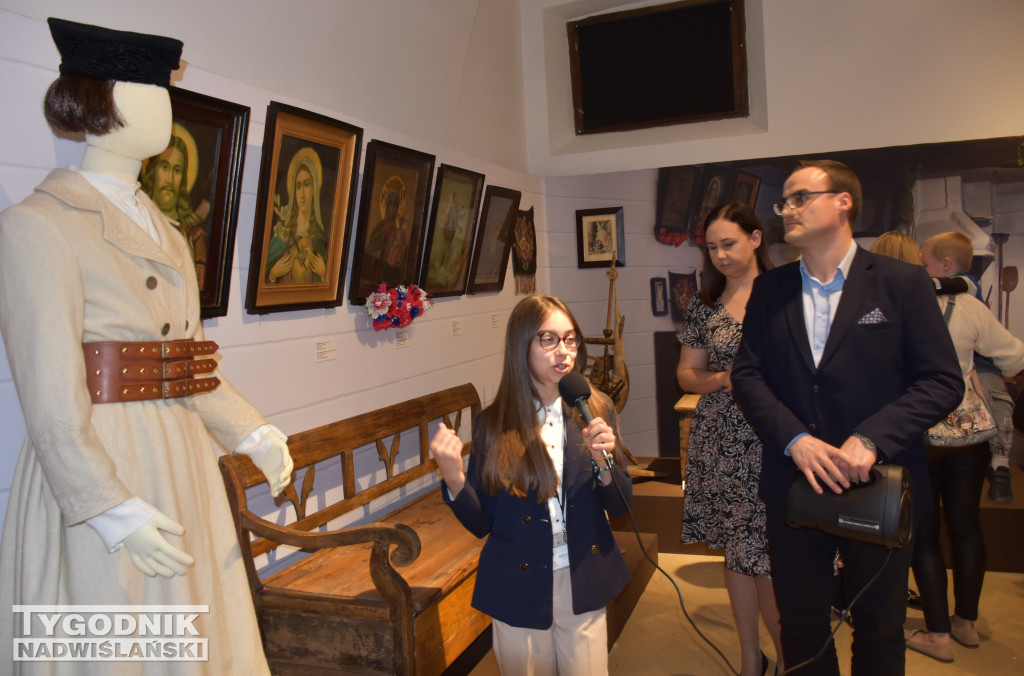 Wystawa „Ludowe dziedzictwo oczami młodych”