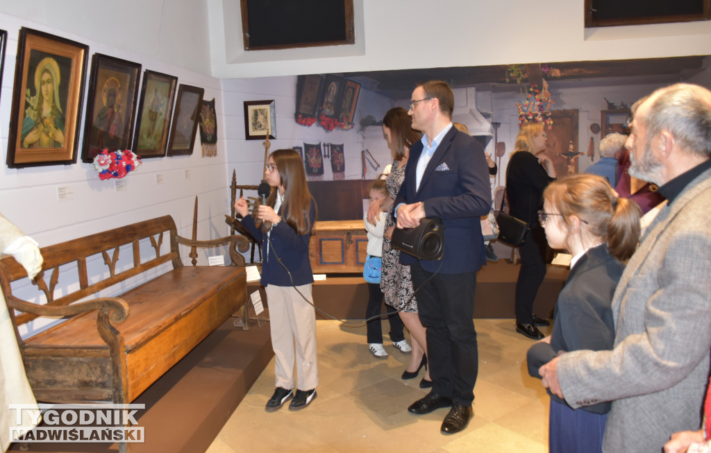 Wystawa „Ludowe dziedzictwo oczami młodych”