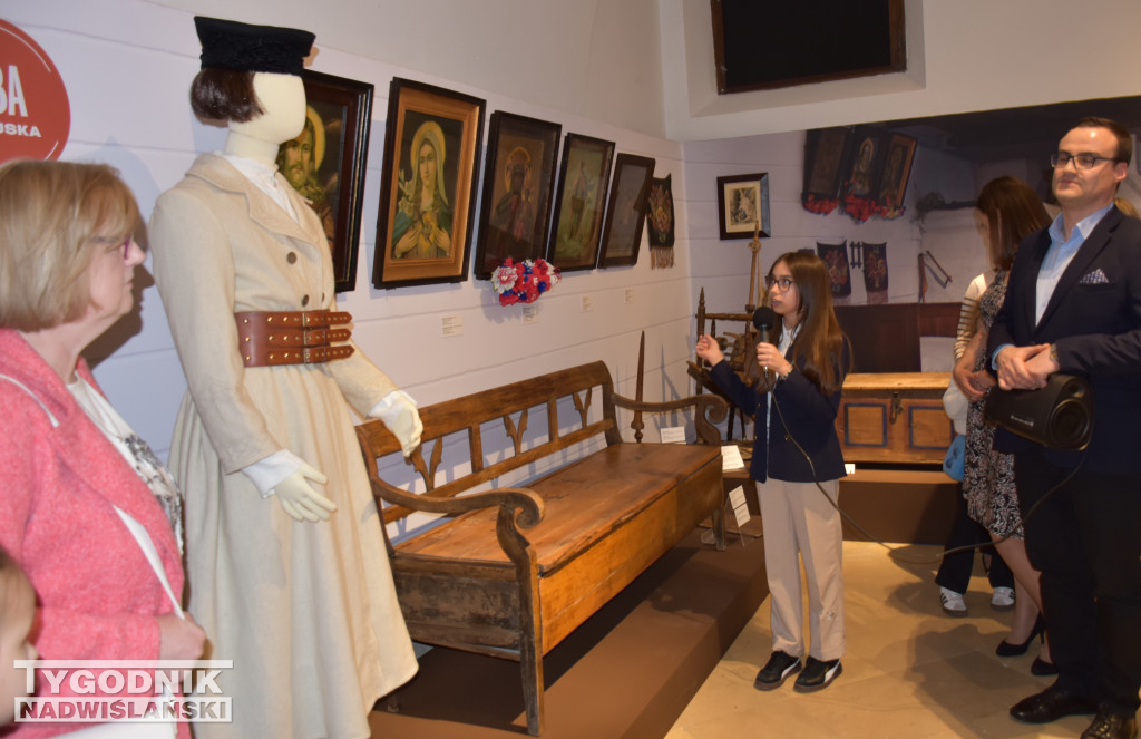 Wystawa „Ludowe dziedzictwo oczami młodych”