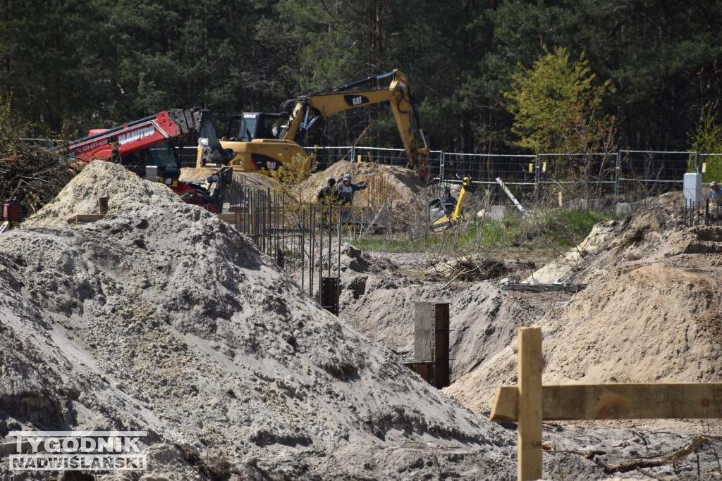 Budowa parku handlowego w Nowej Dębie