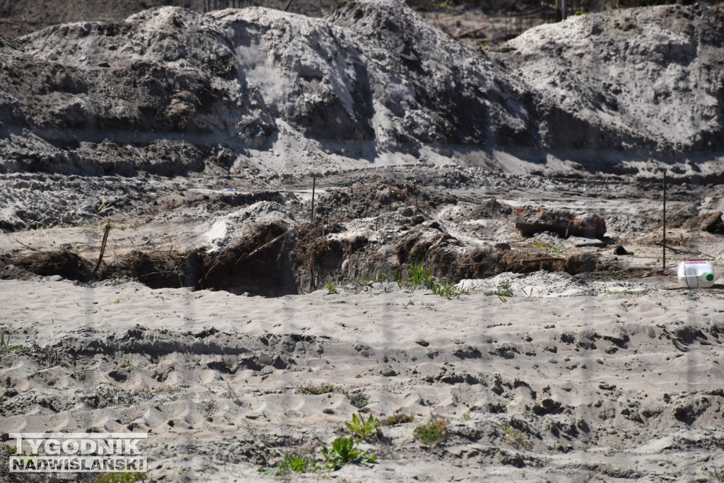 Budowa parku handlowego w Nowej Dębie