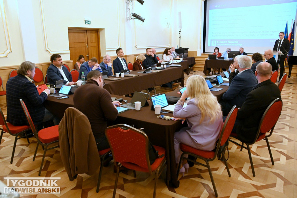 Sesja Rady Miasta Tarnobrzega z 30 kwietnia 2026 r.