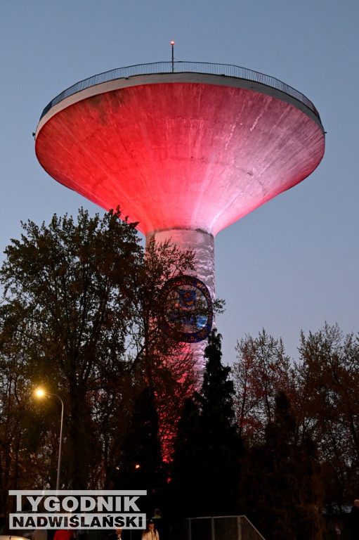 Premiera iluminacji wieży ciśnień w Tarnobrzegu