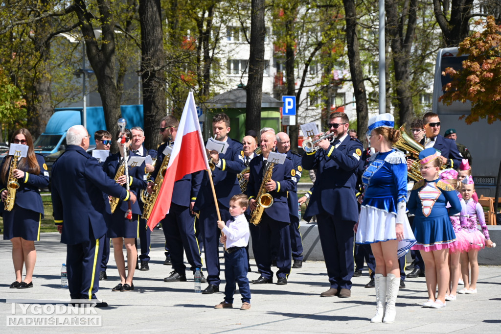Święto Flagi w Nowej Dębie