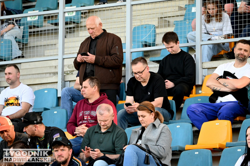 Kibice na meczu Siarka - KSZO Ostrowiec Świętokrzyski