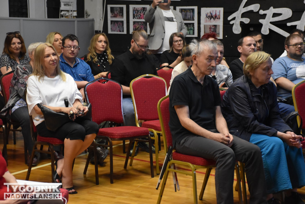 Spotkanie z posłanką Iwoną Hartwich w Tarnobrzegu