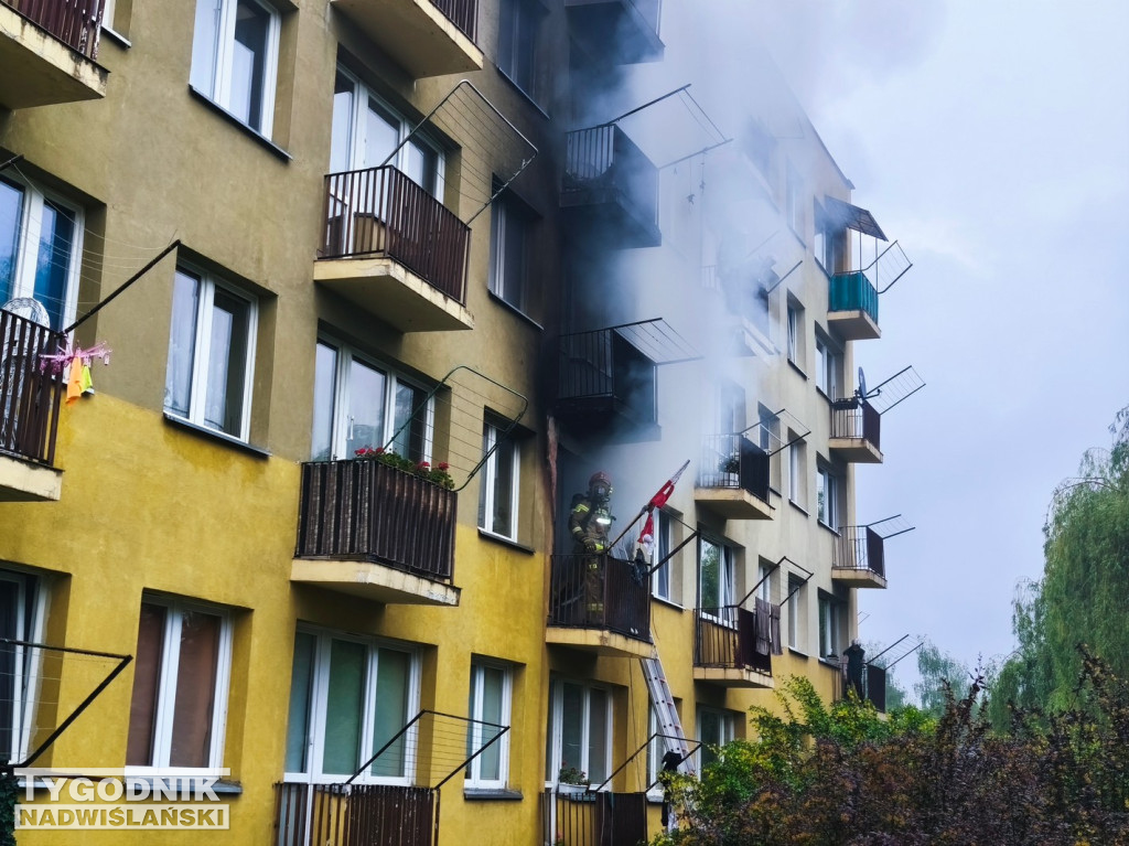 Pożar mieszkania na ul. Matejki w Tarnobrzegu