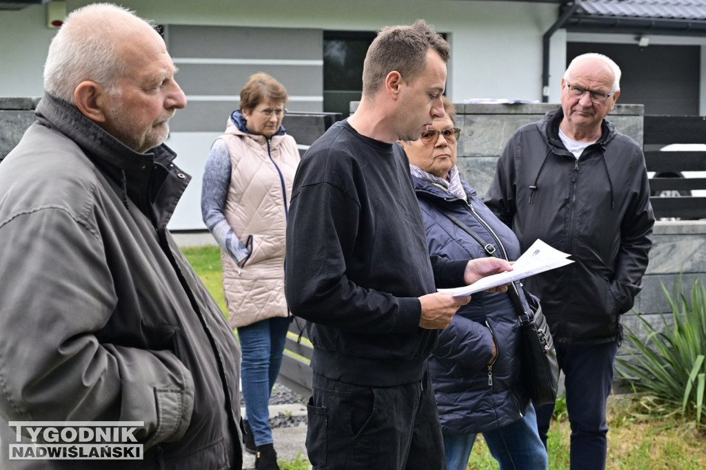 Protest w sprawie wytwórni mas bitumicznych w Stalach