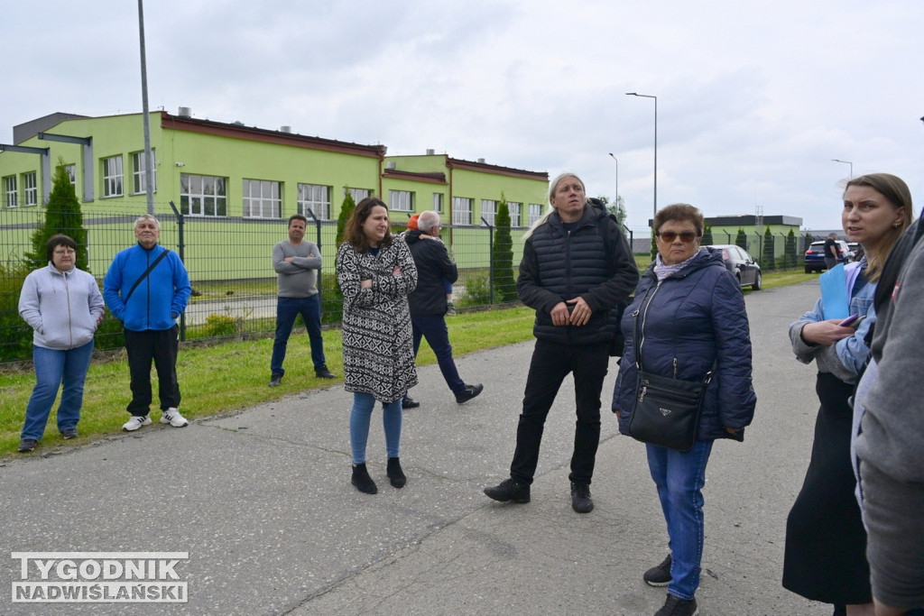 Protest w sprawie wytwórni mas bitumicznych w Stalach