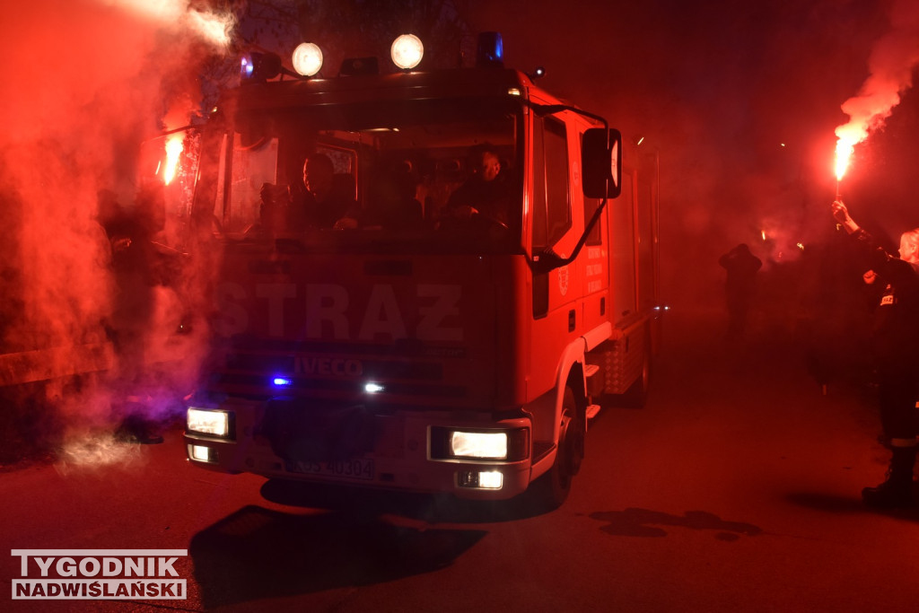 Powitanie wozu strażackiego w Suchorzowie
