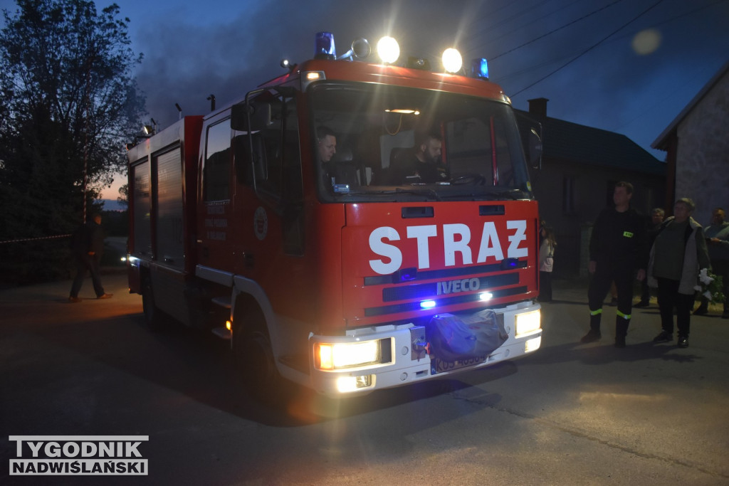 Powitanie wozu strażackiego w Suchorzowie