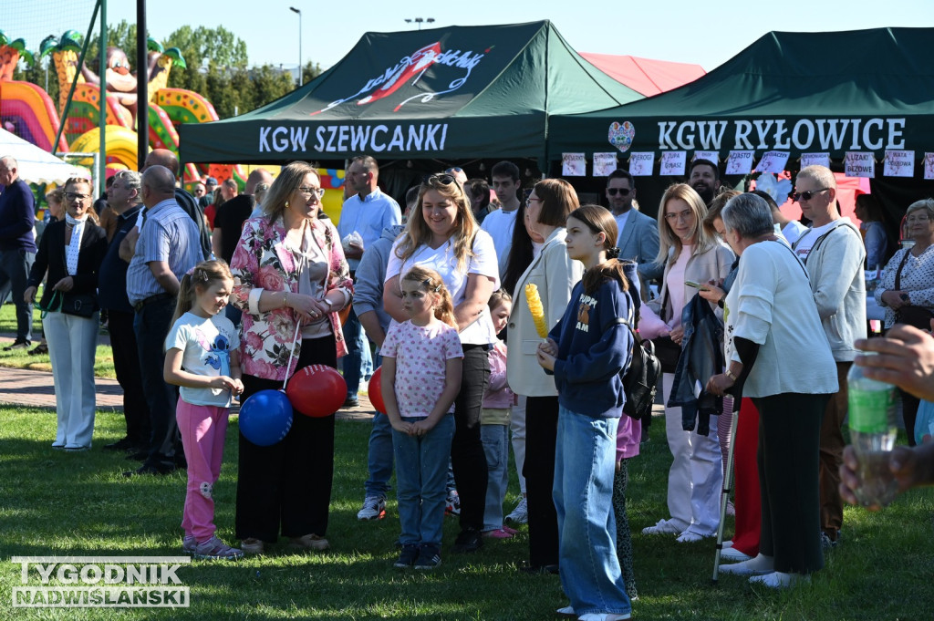 Święto Kwitnącej Jabłoni w Samborcu