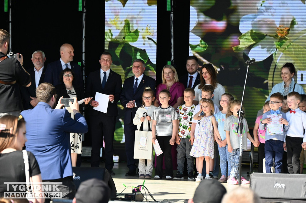 Święto Kwitnącej Jabłoni w Samborcu