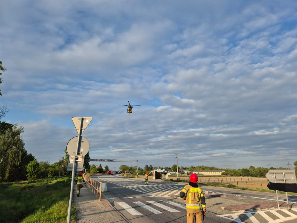 Wypadek na DK74 w Zawadzie