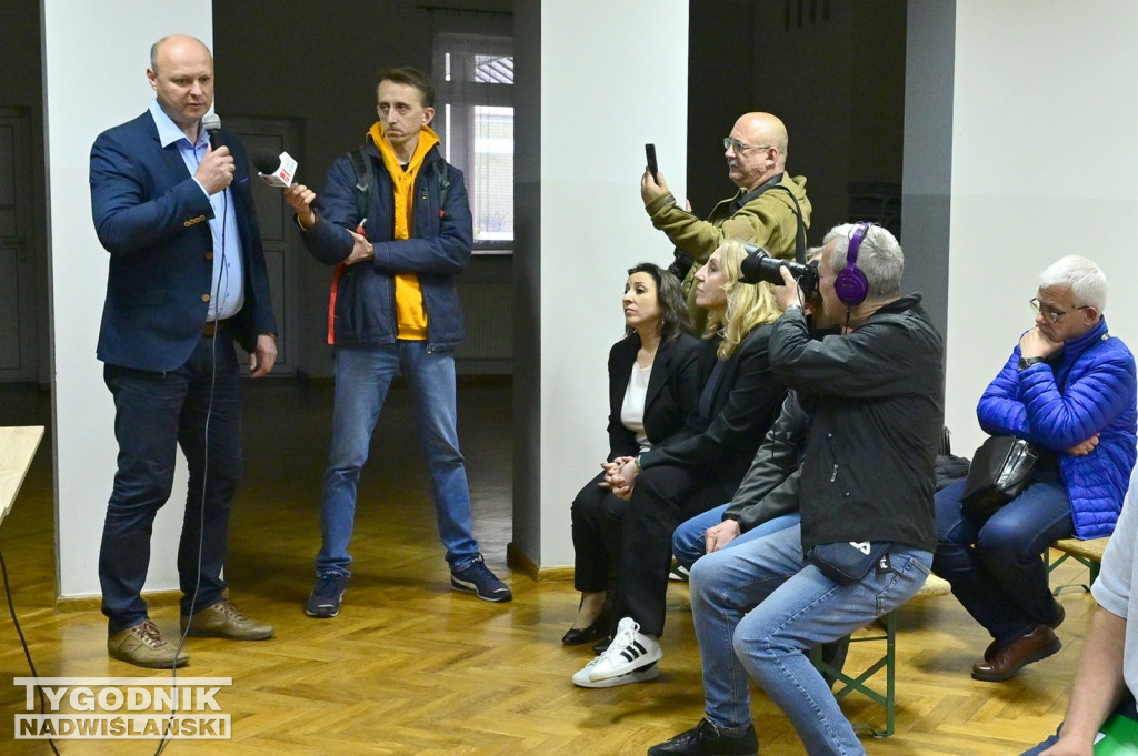 Spotkanie w sprawie asfaltowni w Stalach